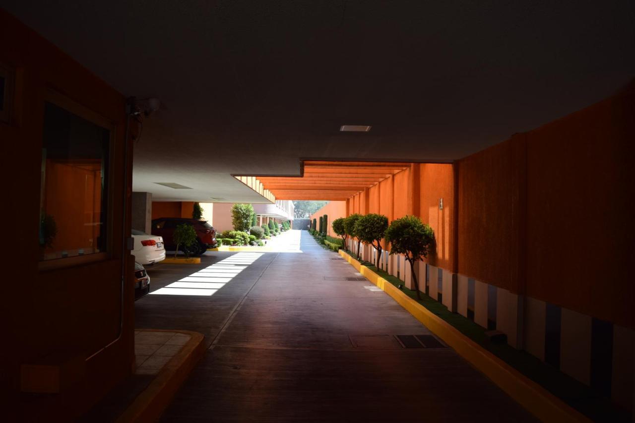 Hotel & Suites La Marquesa Toluca Exterior foto